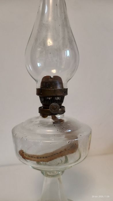 Vând lampa petrol