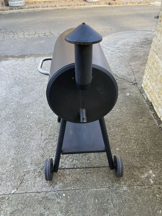 Smoker/ gratar / afumatoare pe peleti