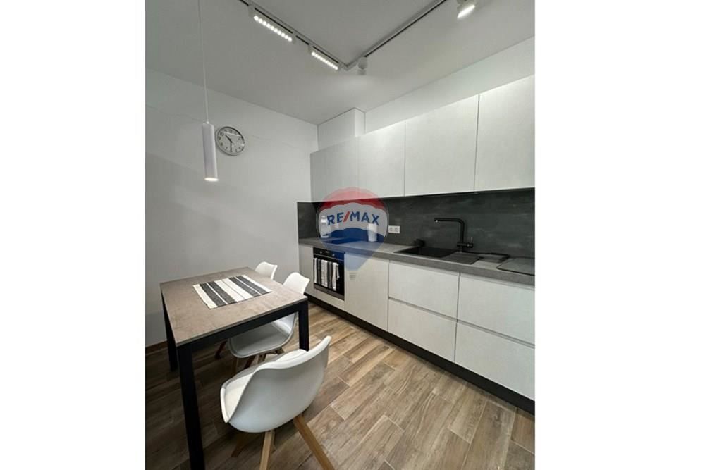 Продава се Едностаен апартамент в к.к. Св.Св. Константин и Елена - 53 кв.м за 4076 €/кв.м - Снимка #7