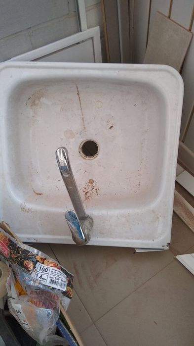 Продам раковину для кухни.
