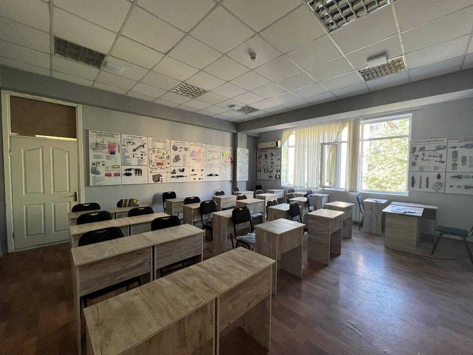 Продается Нежилой помещения торг.Центр Чиланзар 1150м2 Фасад- 17 метр