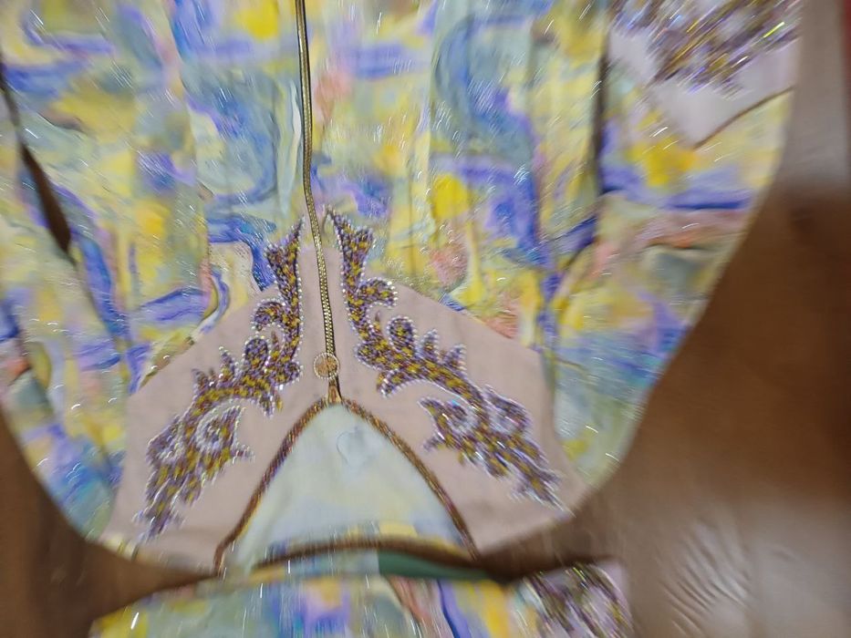 Женская одежда национальной