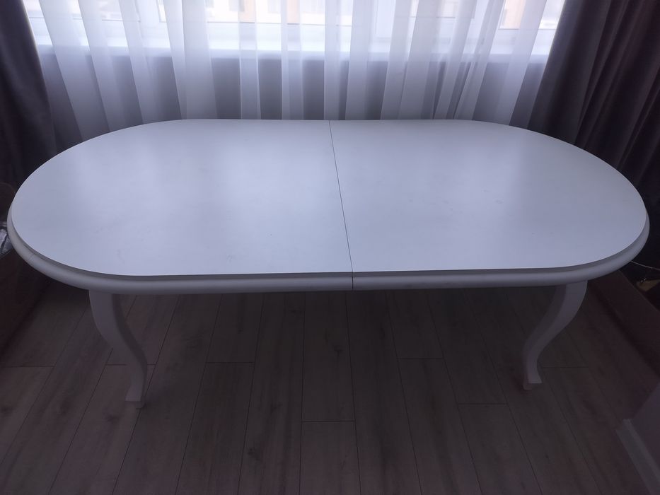Раздвижной стол белый