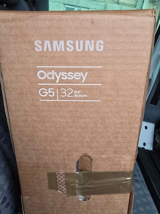 Monitor samsung (deschis pentru verificare)