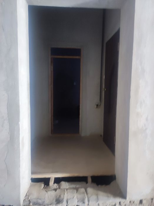 Gayvi shaxarchasinda 380 qv qurlishi tugalamagan joy sotiladi