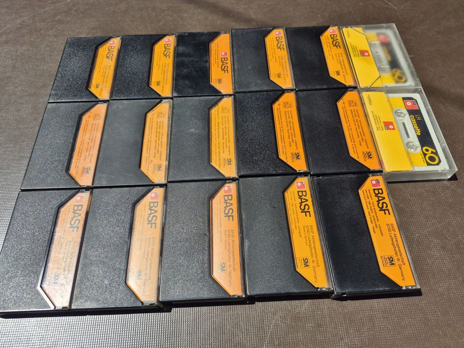 Vând Lot 17 casete audio originale Basf LH 60 minute,SM casette