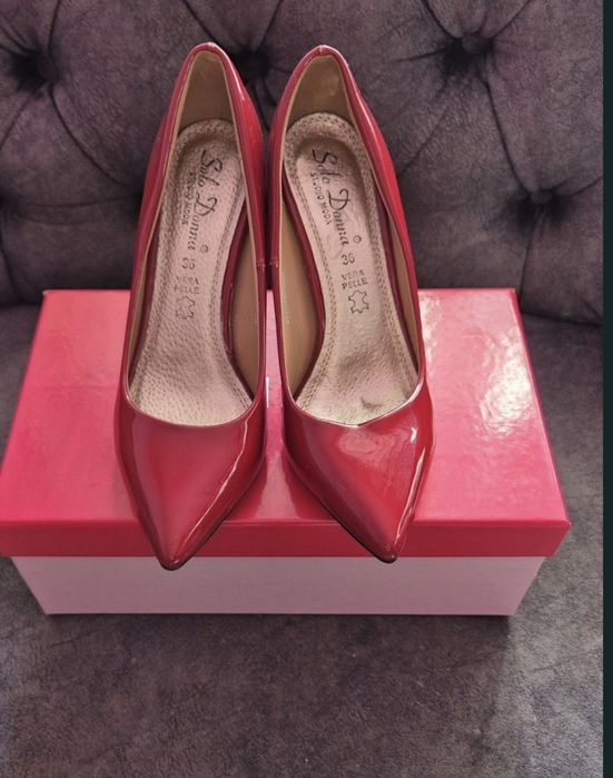 Pantofi piele lăcuită