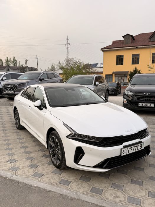 Kia k5   7 poz 2025 yil 12 ming yirgan tozza
