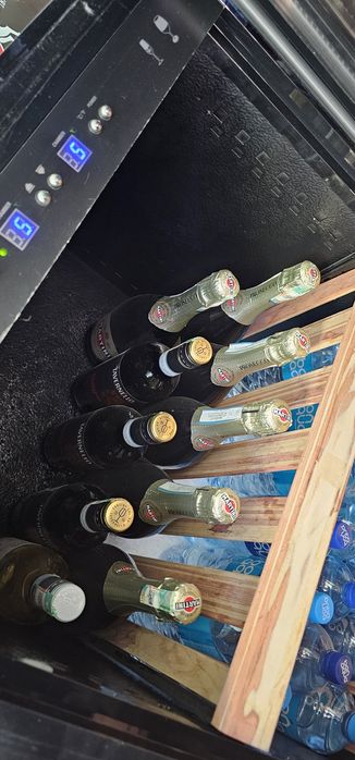 Винный шкаф холодильник