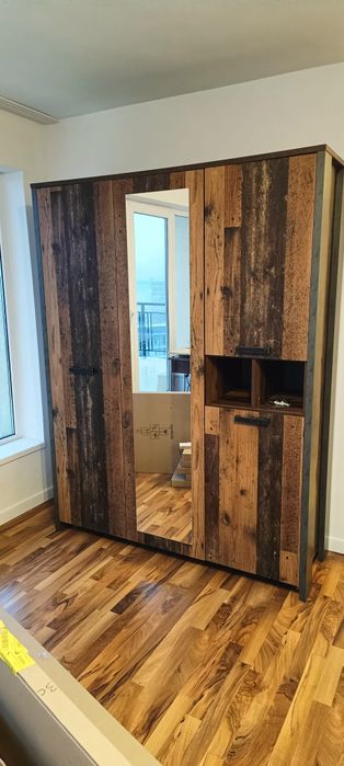 Montez mobila la domiciliul clientului