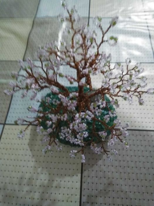 Дърво от мъниста