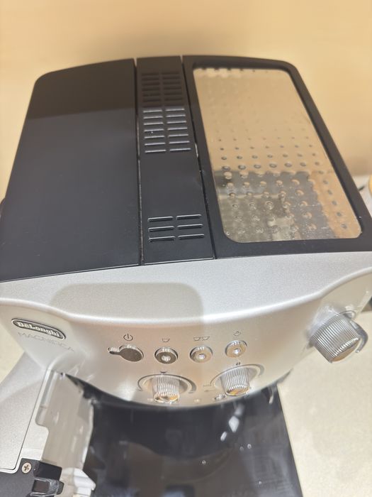 DeLonghi Magnlfica
