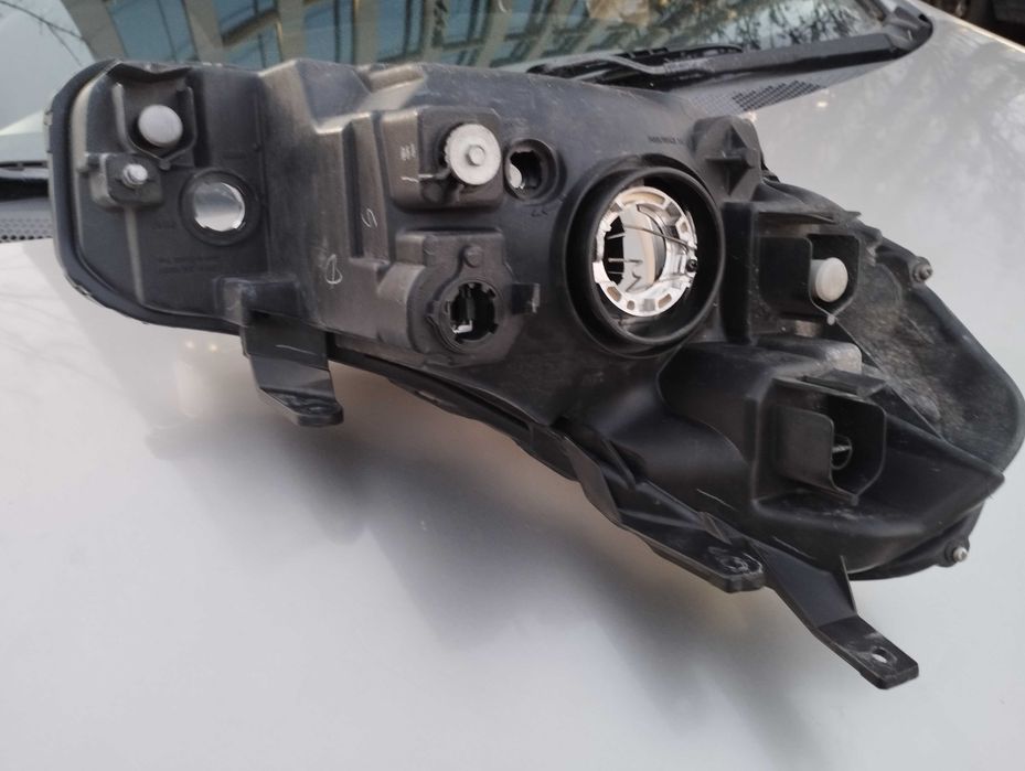 Фар, ляв за Suzuki SX4 и  Фиат Седичи, запазен