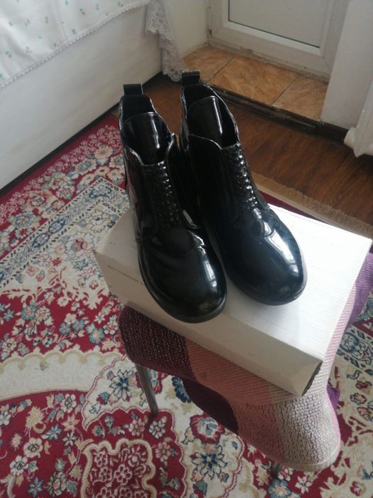 Продам женскую обувь!