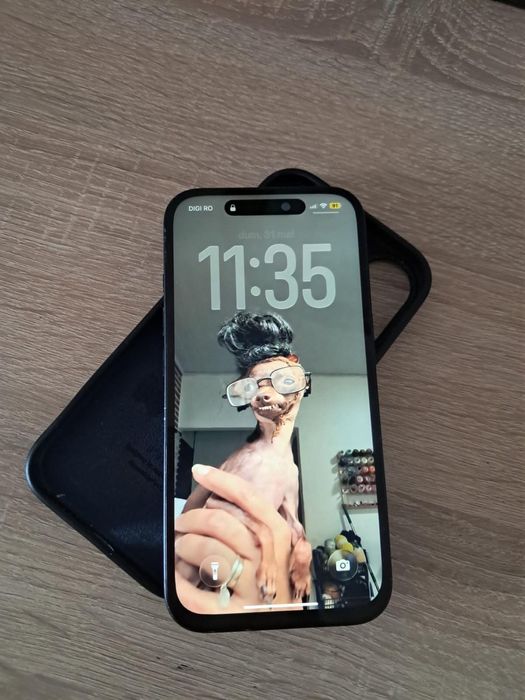 Disponibil iphone 16
