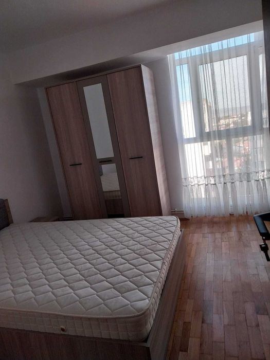 Inchiriez apartament  3 camere , Zona Unirii Nord