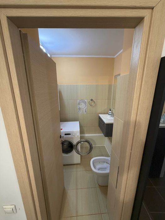 Drumul Sarii 3 camere, 2 balcoane, 2 bai + parcare