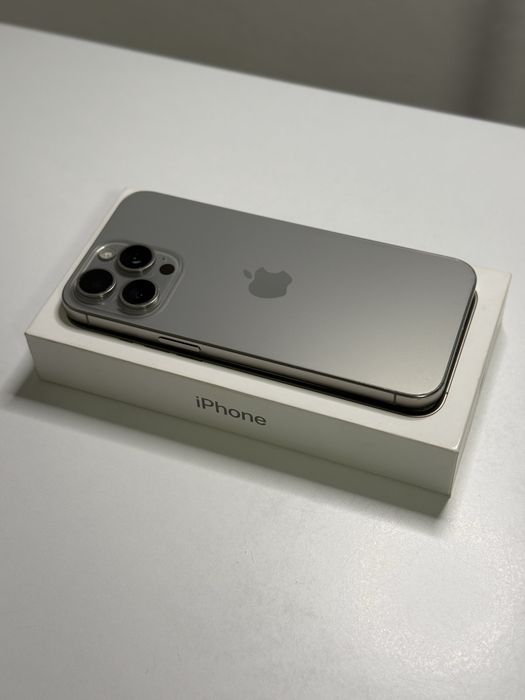 iPhone 15 Pro Max Natural Titanium 91% 256 full box !