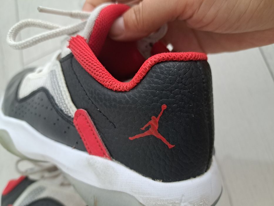 Adidasi nike jordan 11 CMFT marimea 38