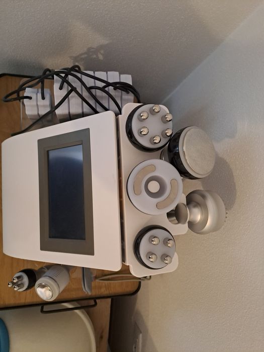Vând aparat remodelare corporala