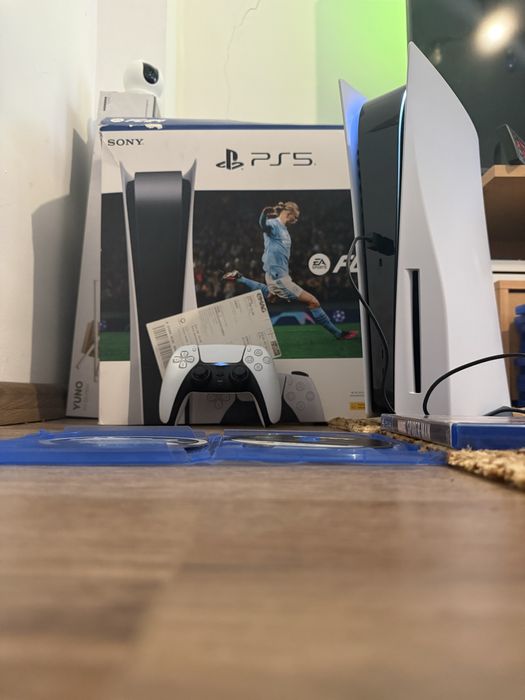 Playstaion 5 1 maneta 2 jocuri  mk xl fc24 la cutie
