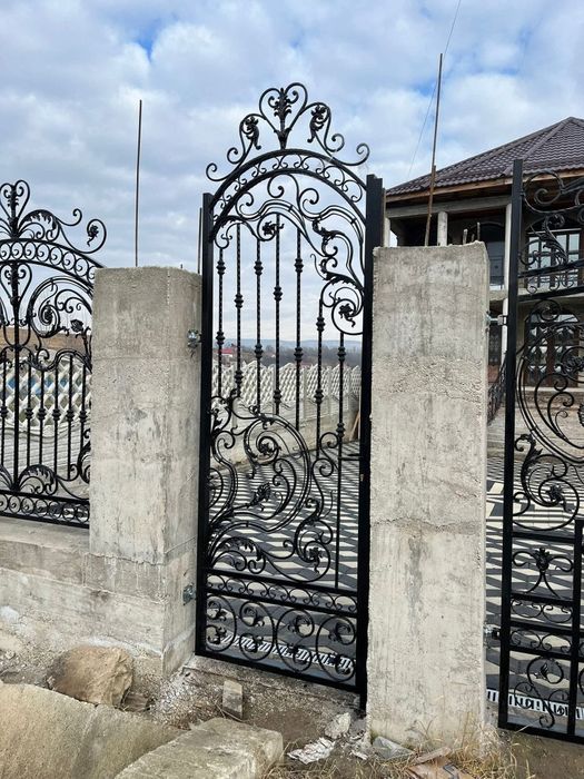 Porți din fier forjat