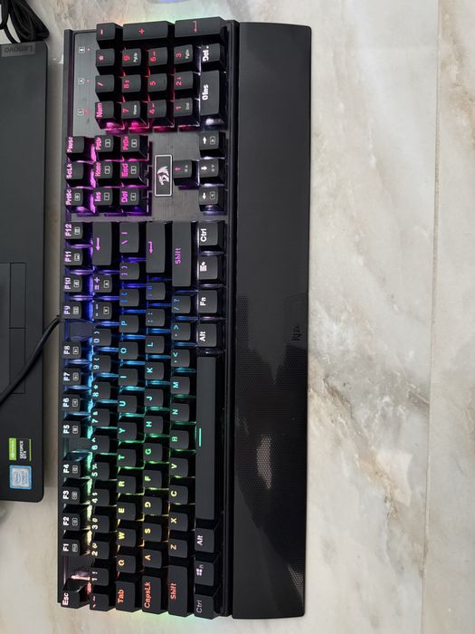 Tastatură gaming Mouse gaming