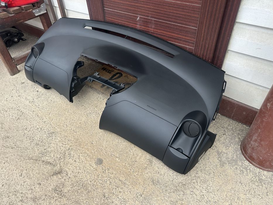 Табло със десен airbag за Тойота Ярис 2006-2010г.!