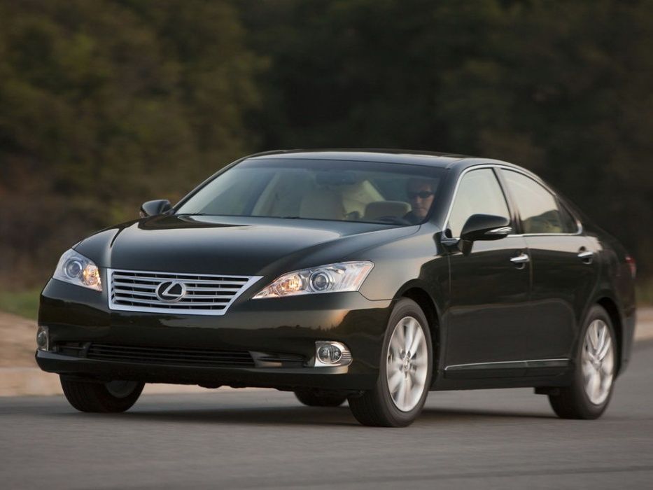 Бампер передний на Лексус ЕС350 / Lexus ES350