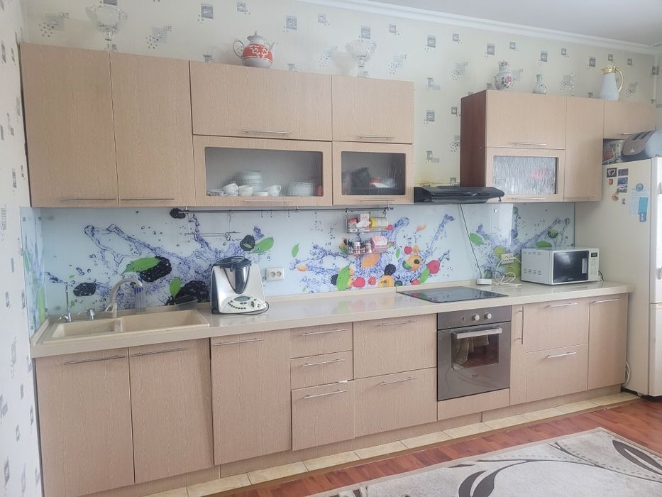 Продам кухонный гарнитура