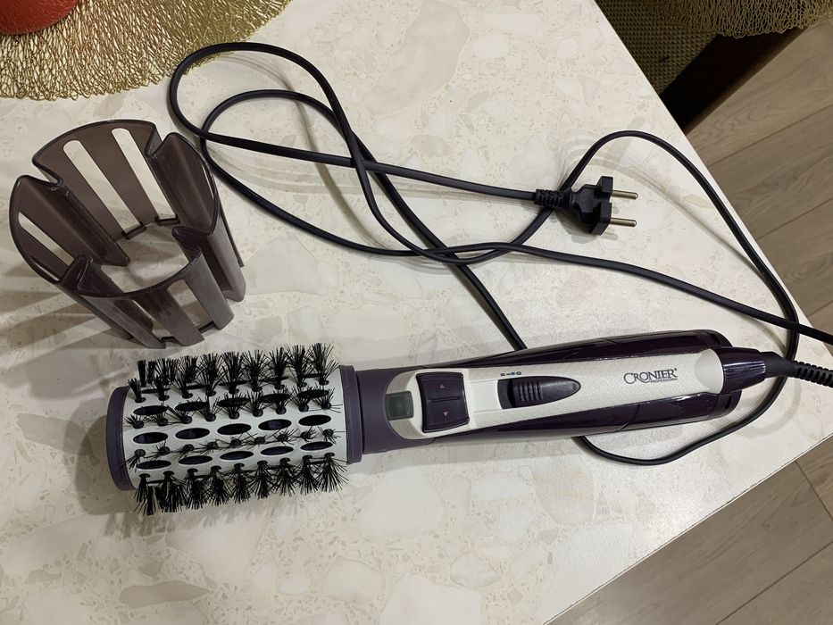 Фен-расческа Cronier