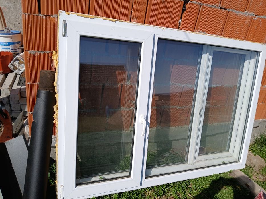 Vând 2 geamuri de 175×125