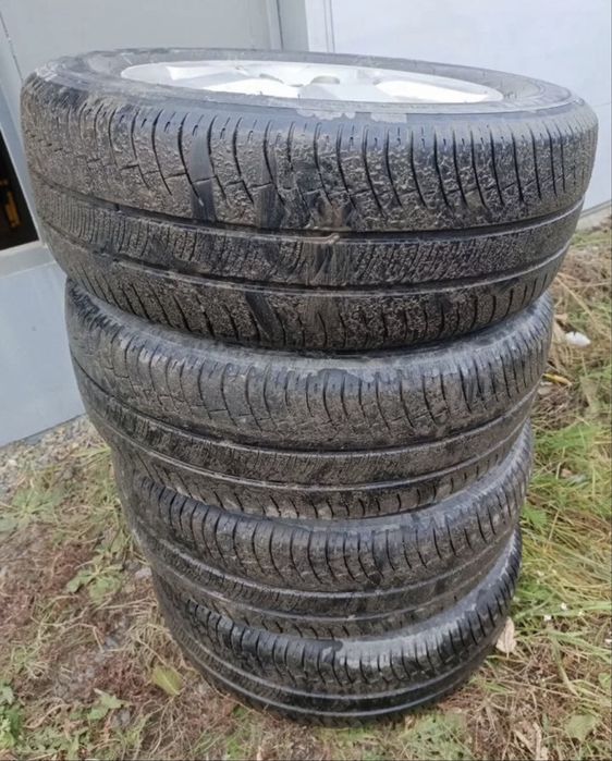 Продам диски от камри 35