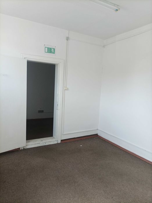 Inchiriez spatiu birouri Ploiesti 50 mp, strada Pompelor nr 3