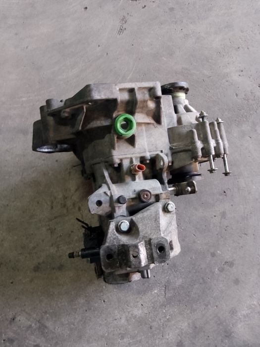 Скоростна кутия за Голф 4 1,6 AKL