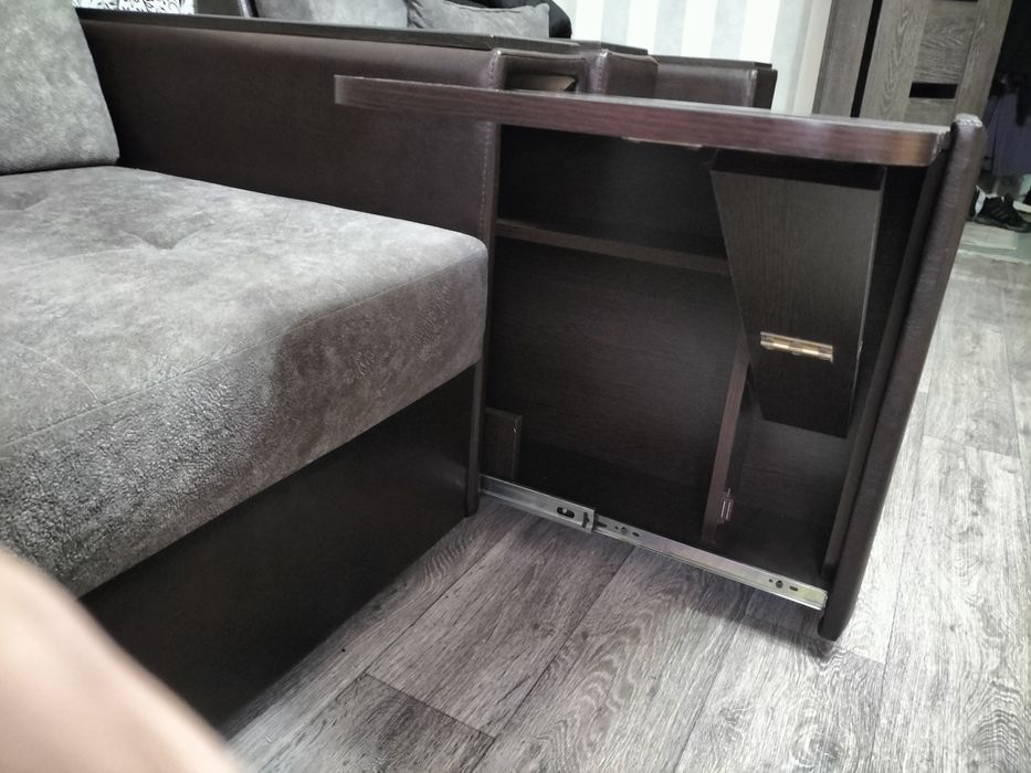 Угловой диван раскладной