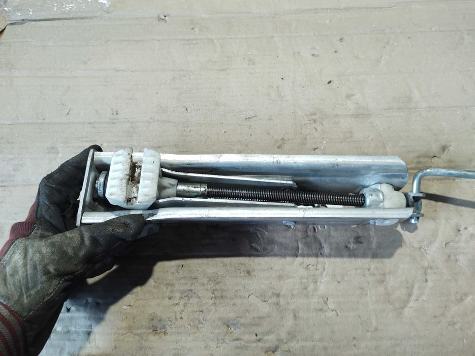 Авто Крик Авариен Крик Audi A4 B5