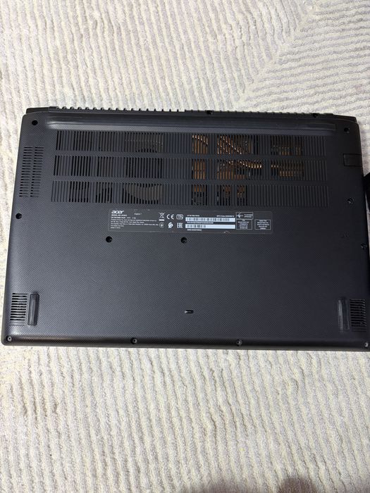 ThinkPad X1 Carbon Gen 13 , Acer