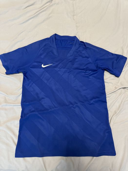 спортивная футболка nike