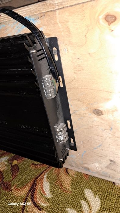 Продам сабвуфер мощный