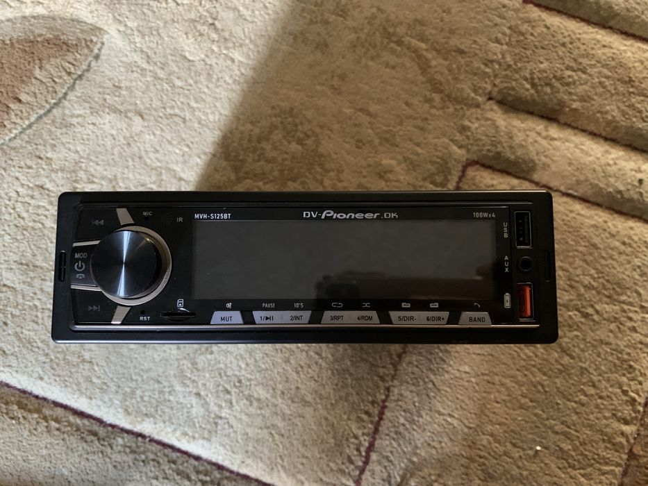 Продам магнитолу Pioneer