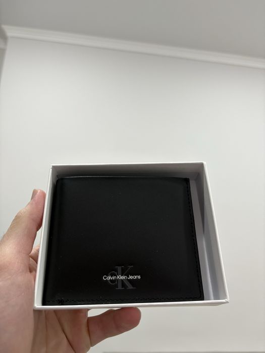 НОВЫЙ кошелек Calvin Klein
