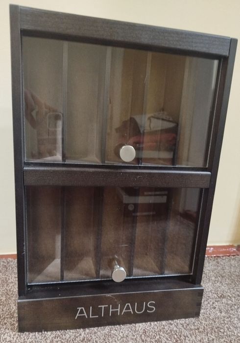 Маленький шкафчик