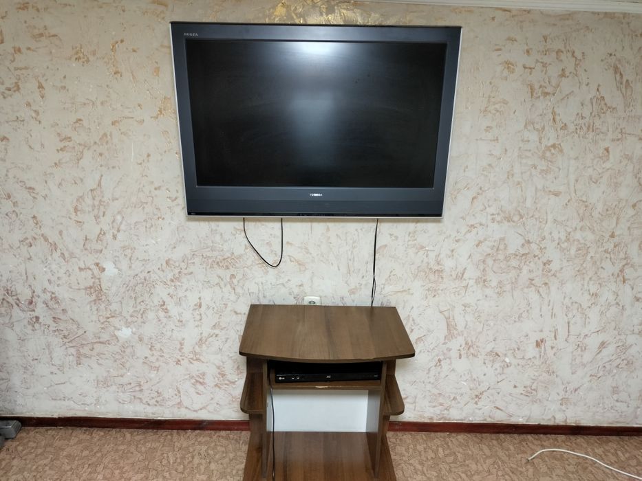 Телевизор Toshiba REGZA + подставка в подарок!