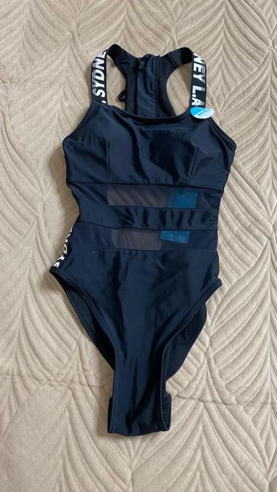 Купальник новый продам