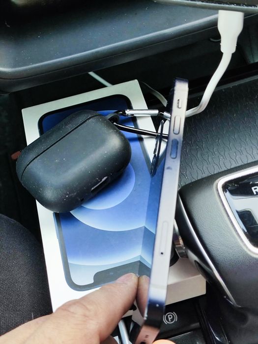 Iphone 12 mini  AirPods Pro