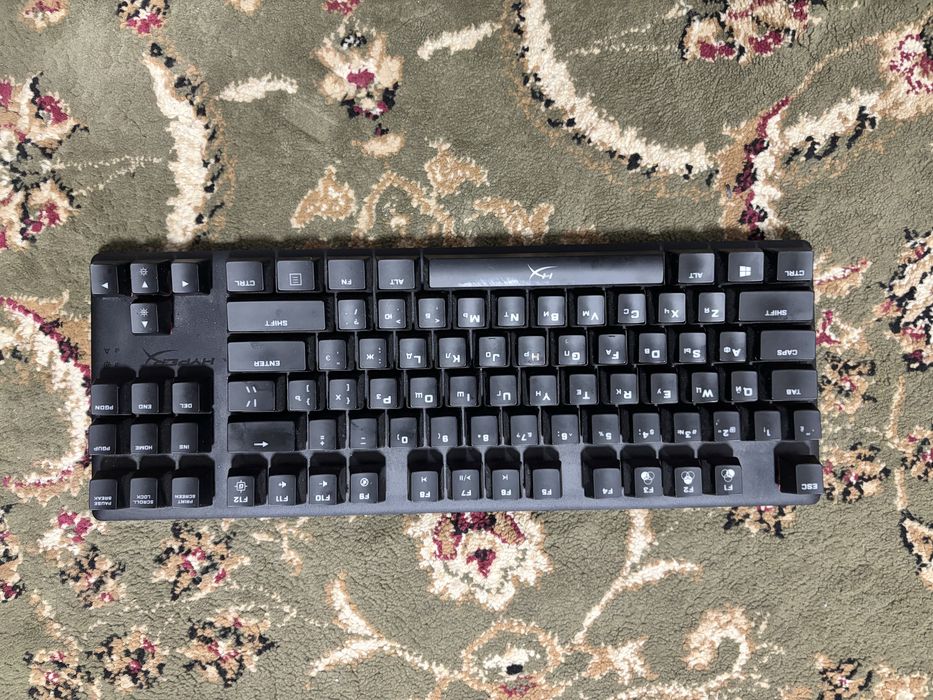 Продам клавиатуру Hyper x