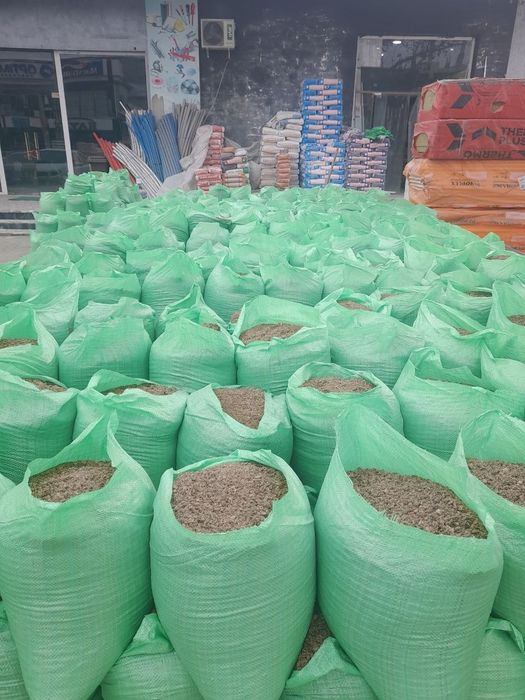 Sement optim narxda birinchi qul  660 sum qopi 33 000