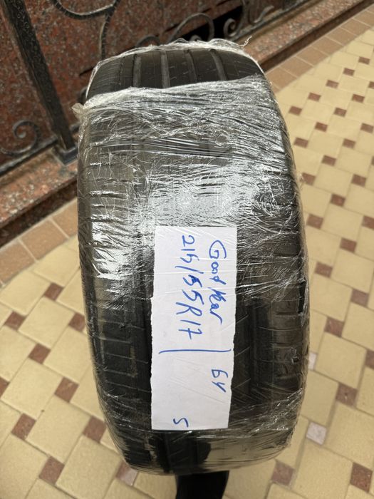 Goodyear 215/55/R17 Tracker-2 Efficient Grip Performance