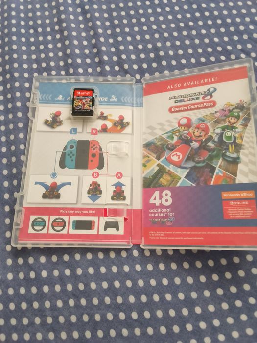 Mario Kart 8 Deluxe Nintendo Switch – Joc fizic (Carcasă + Cartuș)